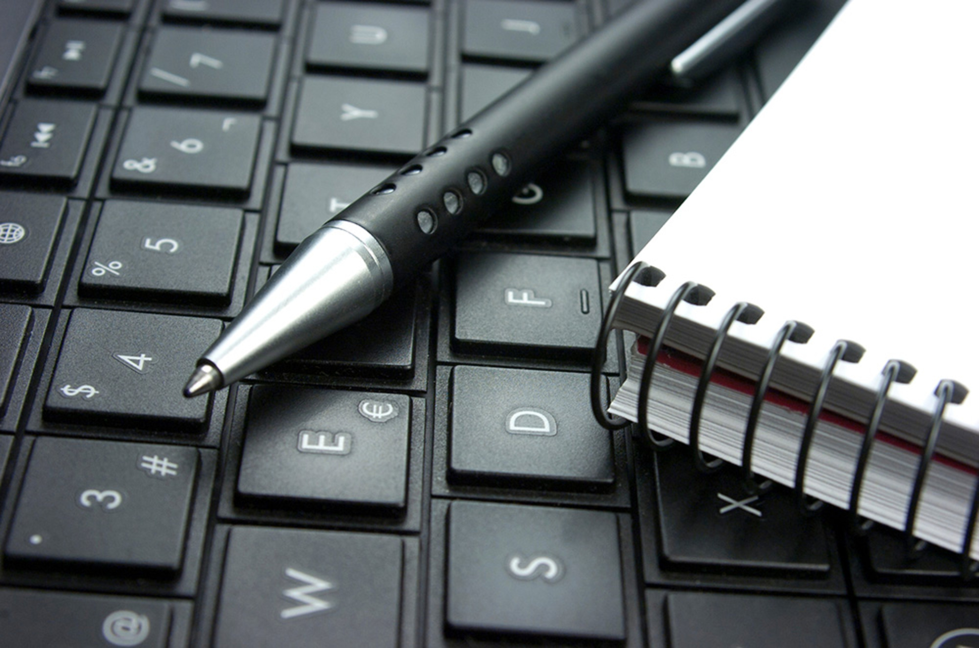 Kontakt­formular bei Muster Elektro in Musterstadt